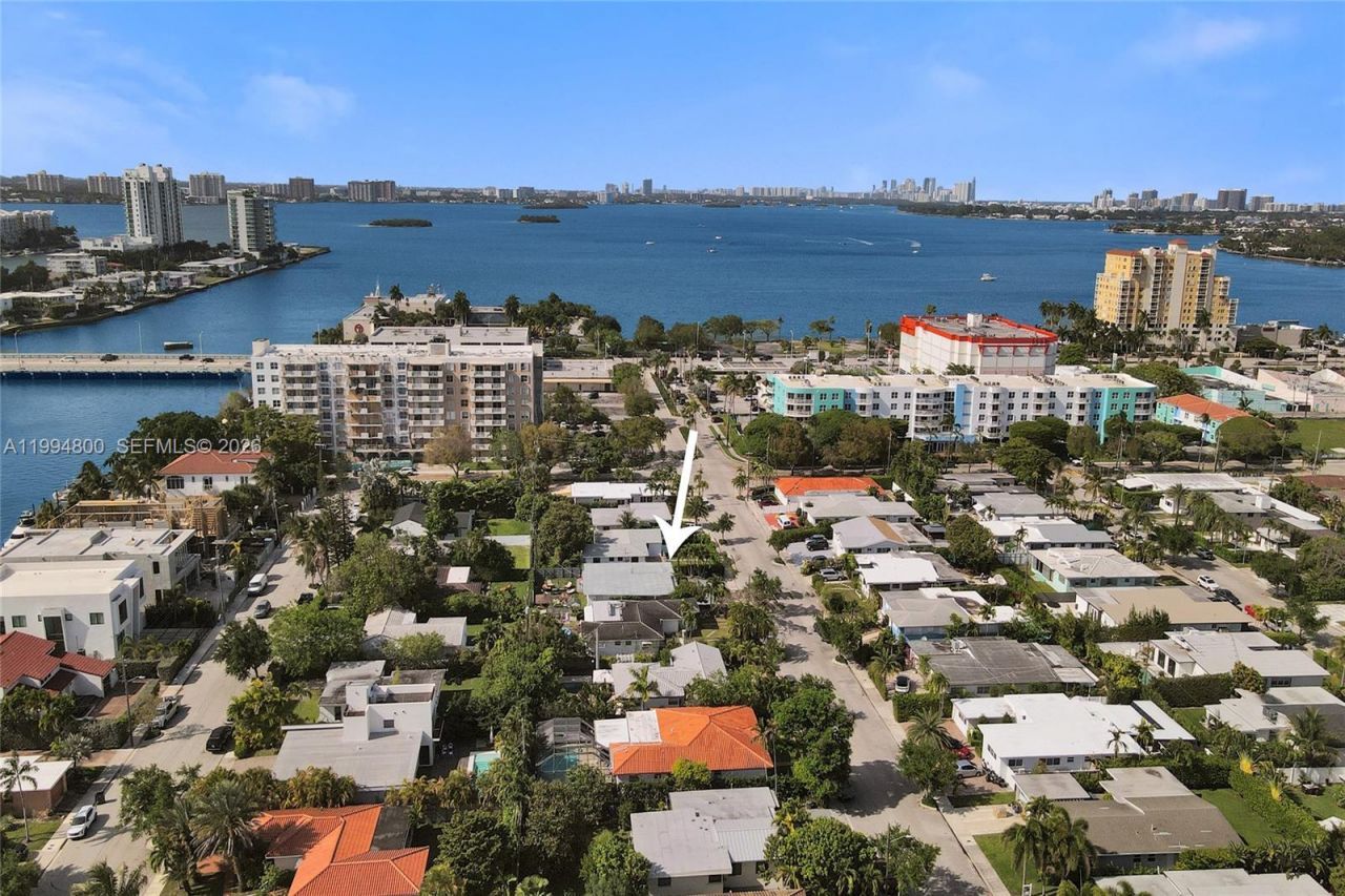 7544 Adventure Ave , North Bay Village, FL 33141 Photo