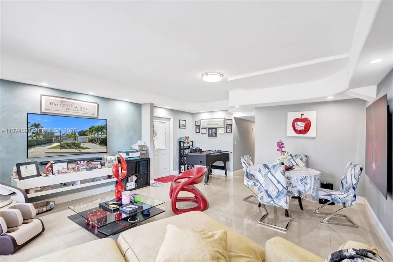 7544 Adventure Ave , North Bay Village, FL 33141 Photo