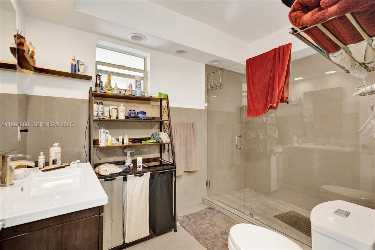 7544 Adventure Ave , North Bay Village, FL 33141 Photo