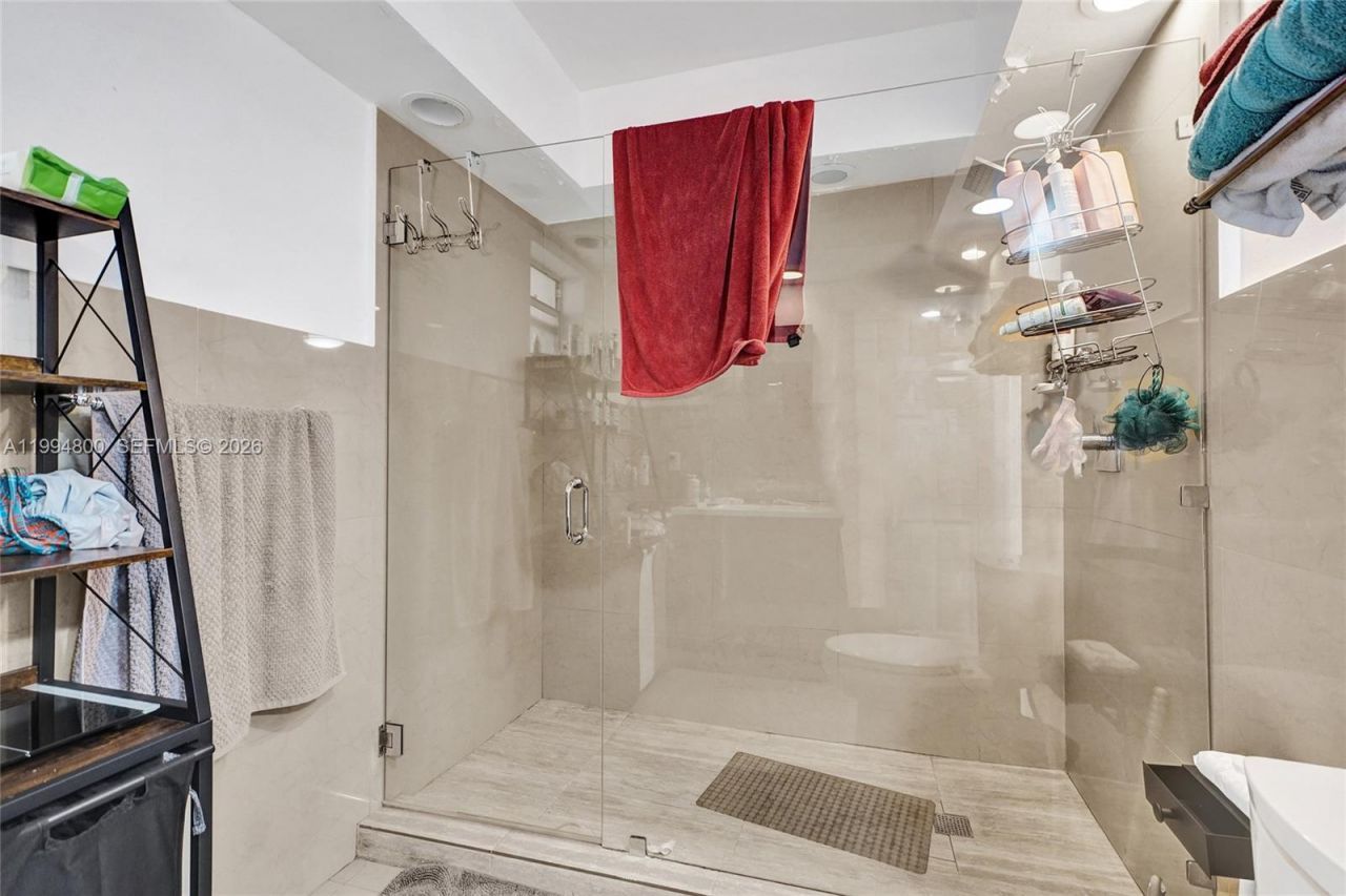 7544 Adventure Ave , North Bay Village, FL 33141 Photo