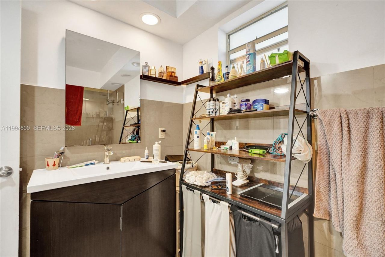 7544 Adventure Ave , North Bay Village, FL 33141 Photo