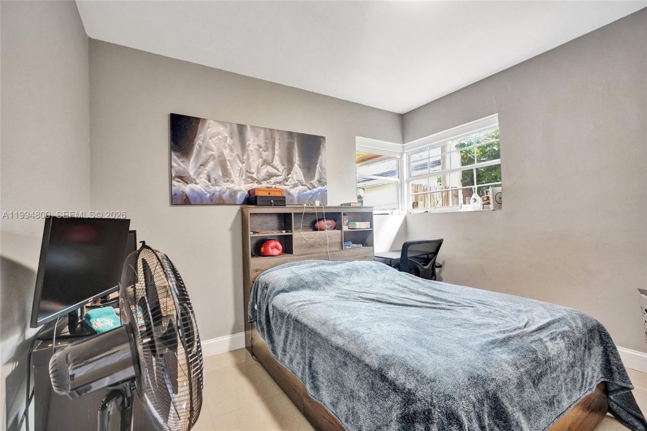 7544 Adventure Ave , North Bay Village, FL 33141 Photo