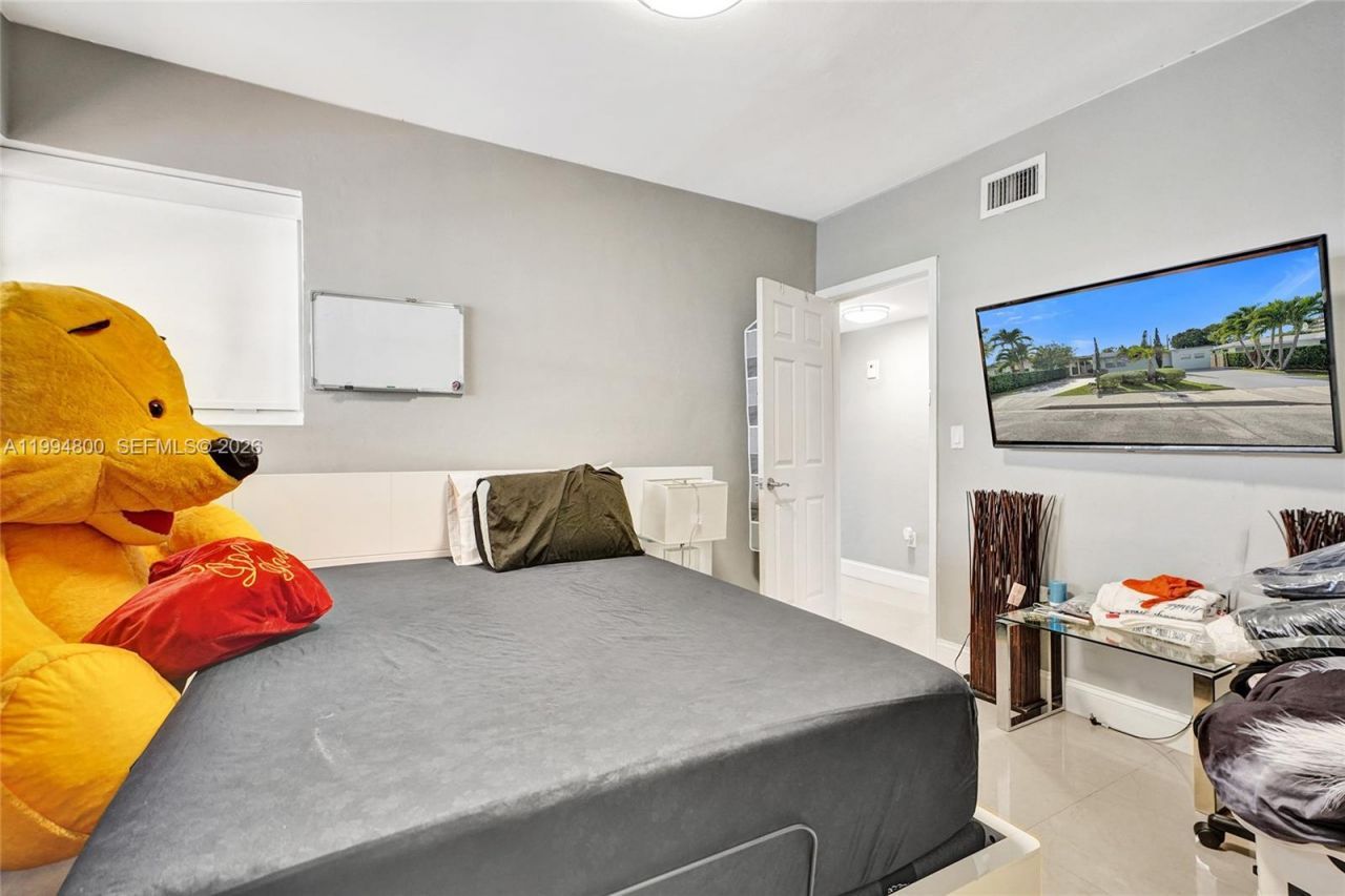 7544 Adventure Ave , North Bay Village, FL 33141 Photo