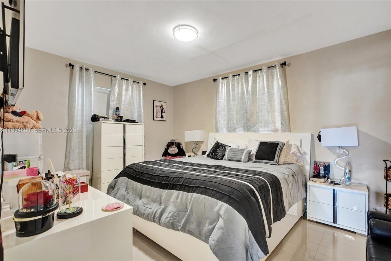 7544 Adventure Ave , North Bay Village, FL 33141 Photo