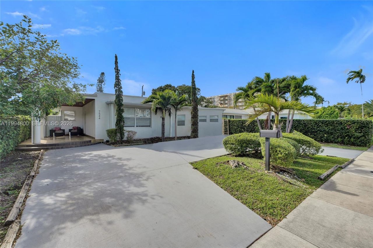 7544 Adventure Ave , North Bay Village, FL 33141 Photo