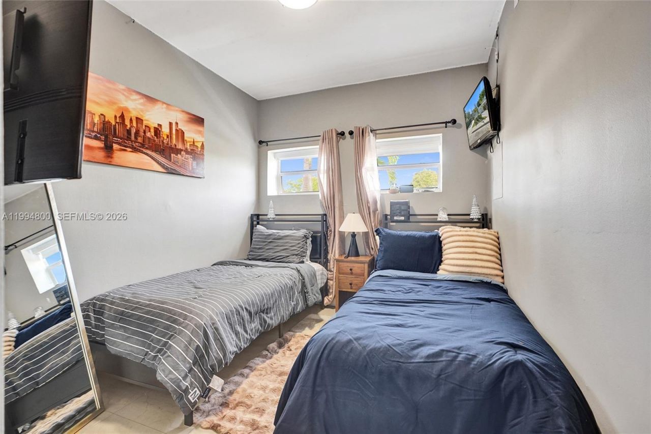 7544 Adventure Ave , North Bay Village, FL 33141 Photo