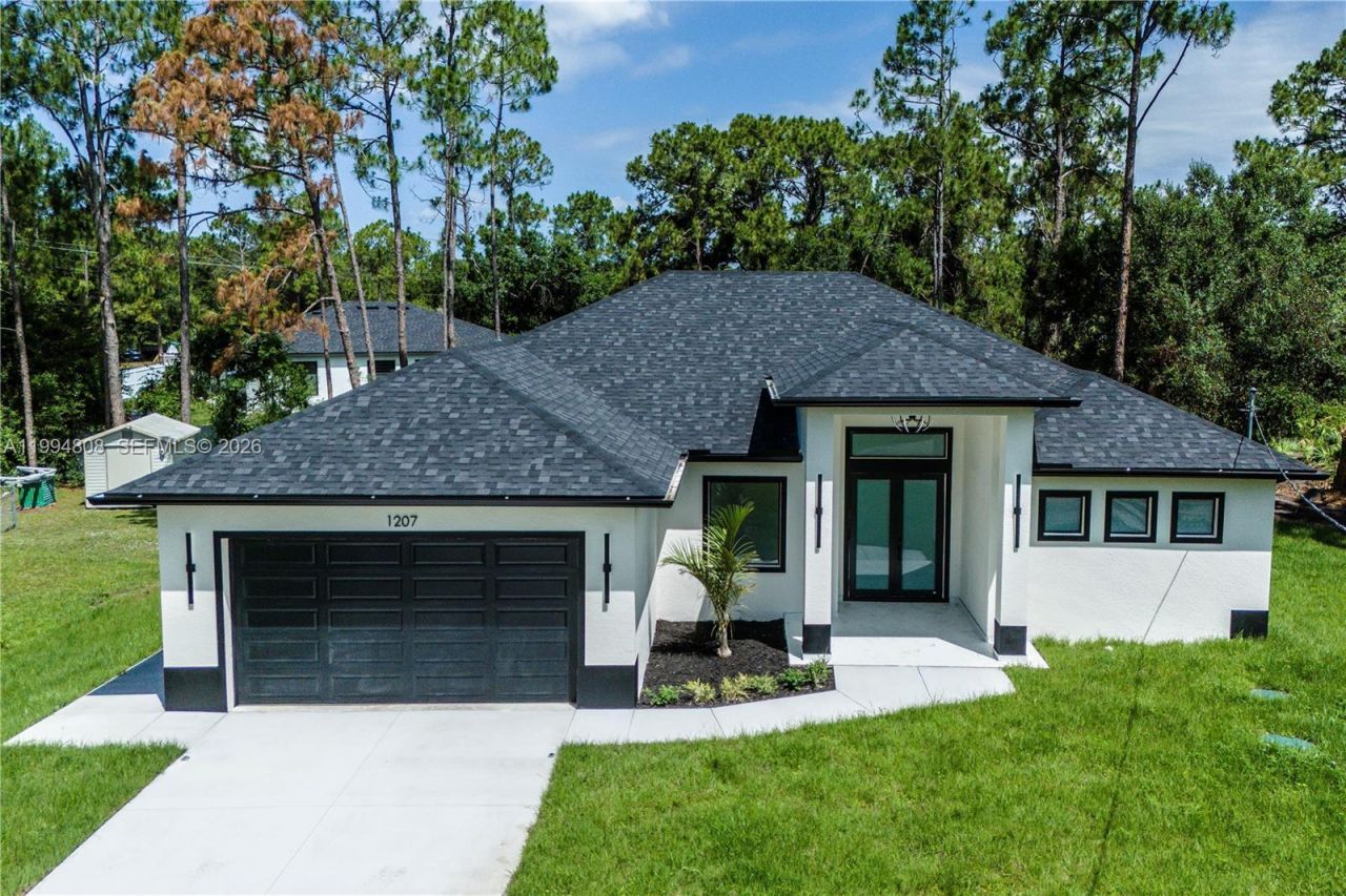 1207 Ramus St East, Lehigh Acres, FL 33974 Photo