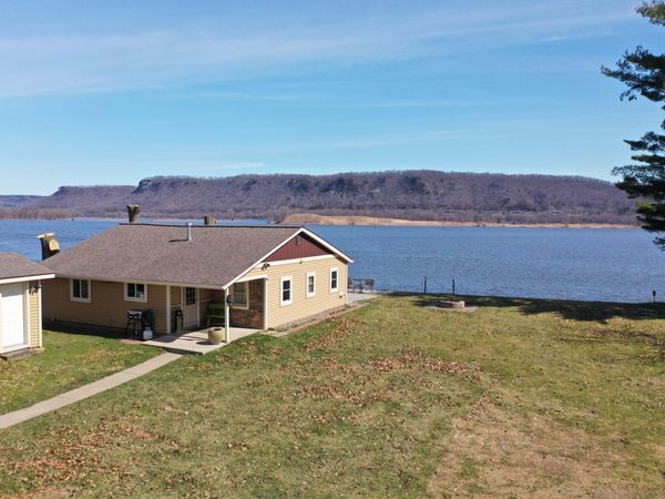 67480 County Road 76, Wabasha, MN 55981