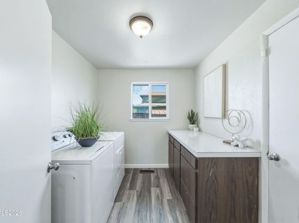 832 E Greenbrae Drive, Sparks, NV 89434 Photo