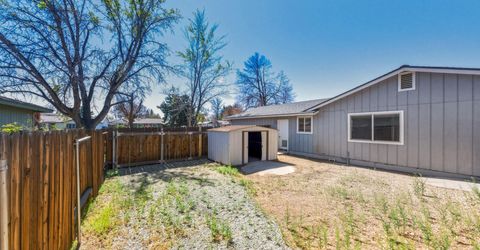 832 E Greenbrae Drive, Sparks, NV 89434 Photo