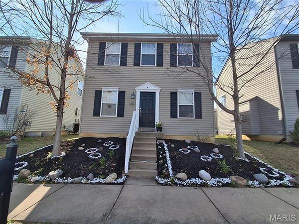 907 Carpathian Drive , Lake St Louis, MO 63367