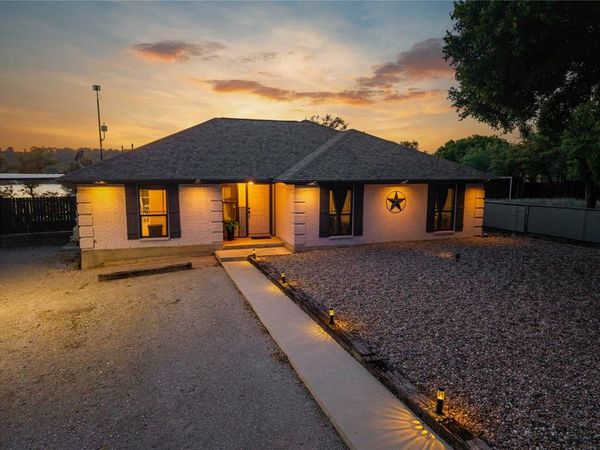 231 County Road 611 , Brownwood, TX 76801