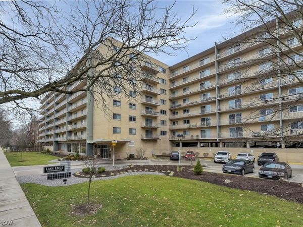 10301 Lake Avenue, Unit 807, Lakewood, OH 44102