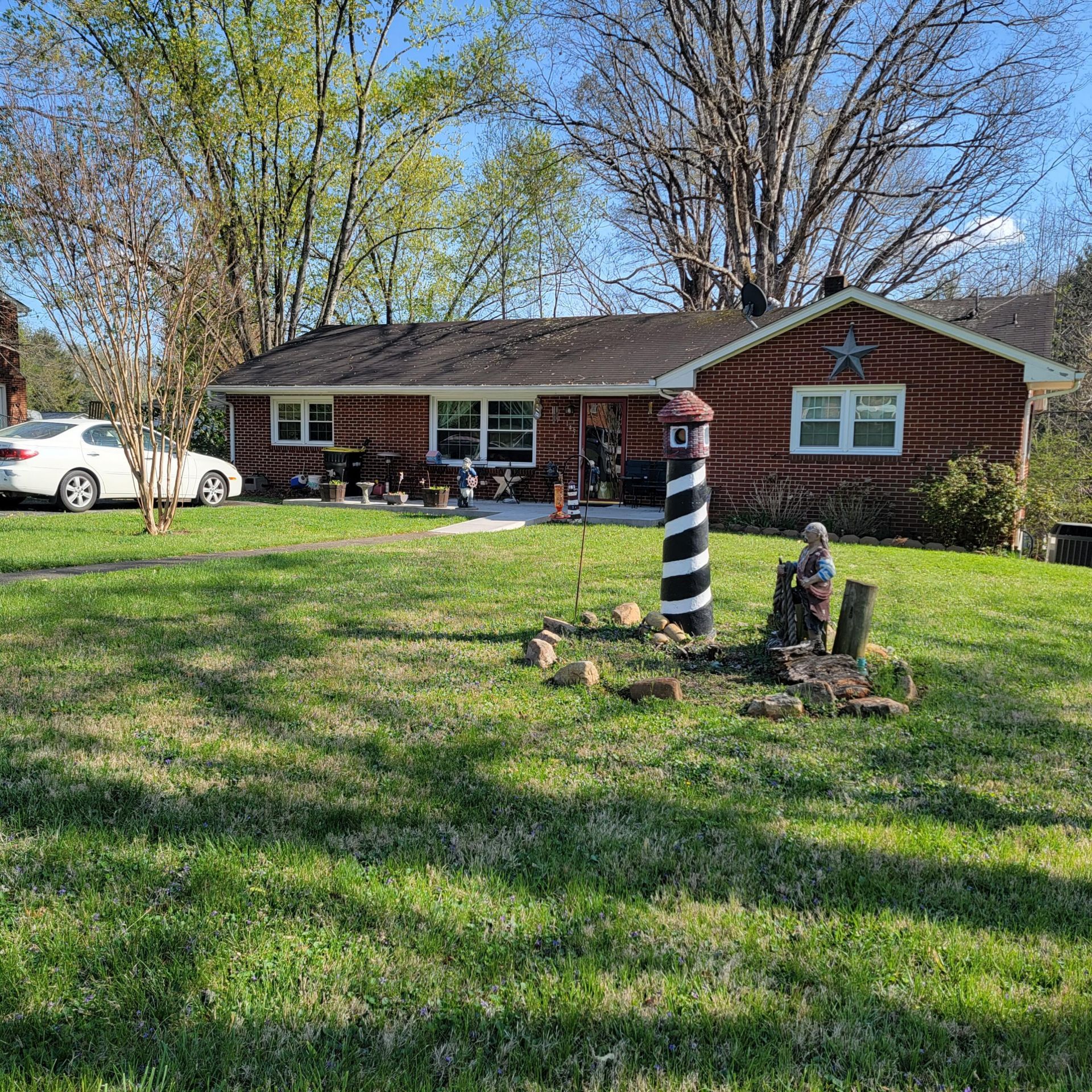 145 Whitten St, Rocky Mount, VA 24151 Main Photo