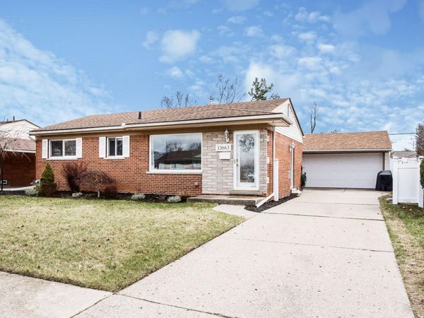 33663 Yuma Street, Westland, MI 48185