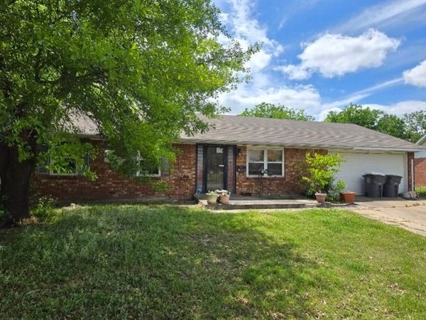 9006 E 48th Place, Tulsa, OK 74145