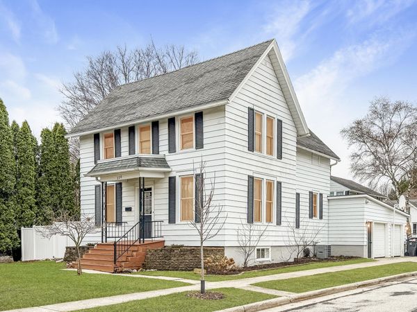 228 North St, Plymouth, WI 53073