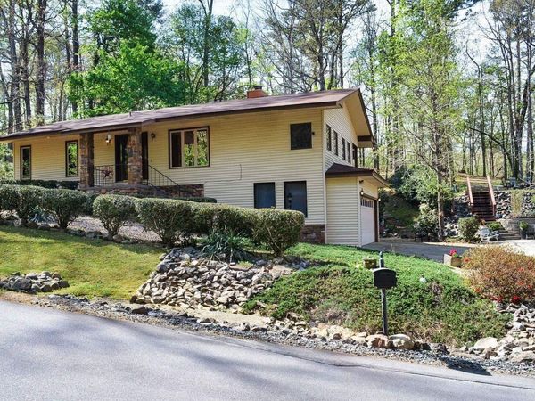 62 Segovia Drive, Hot Springs Village, AR 71909