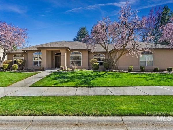 1406 N Lopez, Eagle, ID 83616