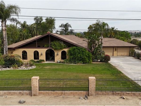 6016 E Texas, Bakersfield, CA 93307