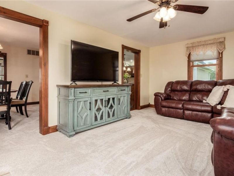 240 Mockingbird Hill Road, Zanesville, OH 43701 Photo 5