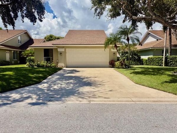 204 Cape Pointe Circle, Jupiter, FL 33477