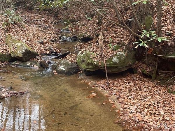 3308 Valley Drive , Lenoir, NC 28645