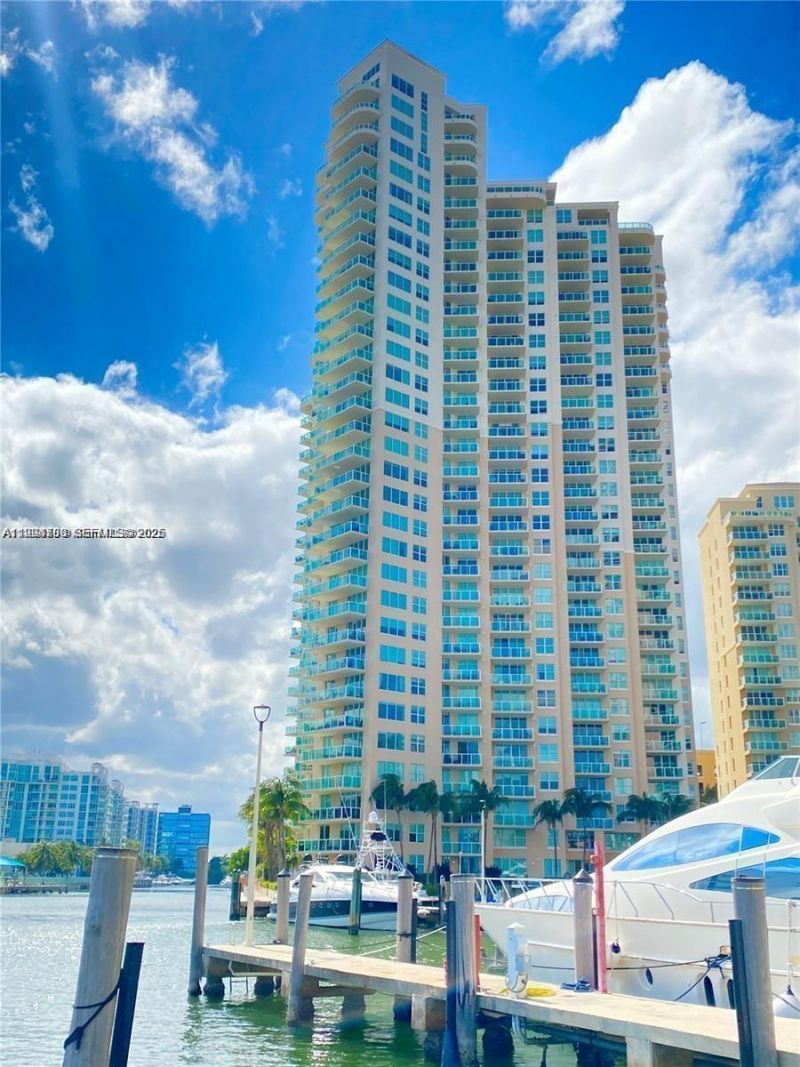 3330 NE 190th St, Unit 1412, Aventura, FL 33180 Photo