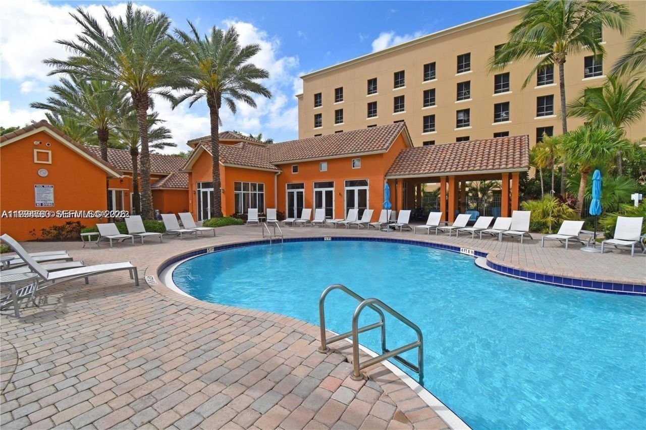 3330 NE 190th St, Unit 1412, Aventura, FL 33180 Photo
