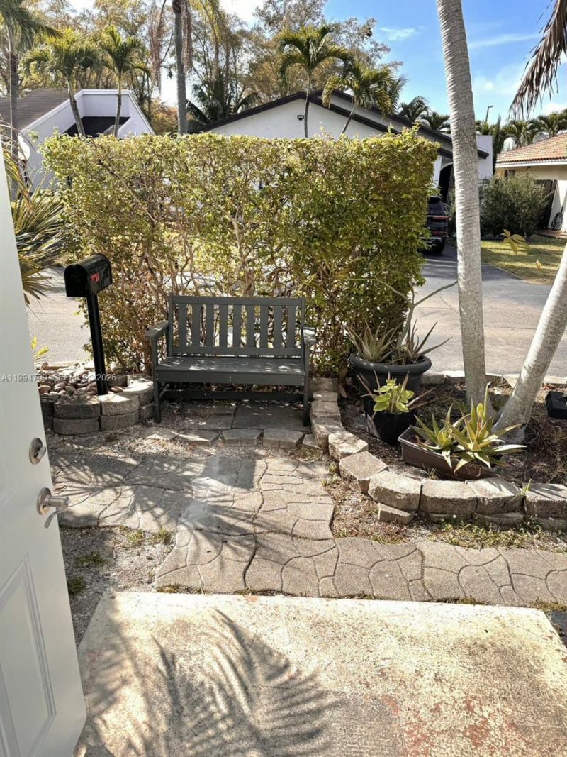 11517 SW 34th Ln , Miami, FL 33165 Photo