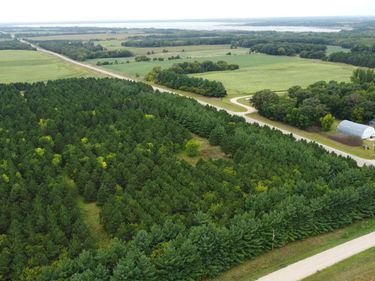 49928 County Highway 54, New York Mills, MN 56567