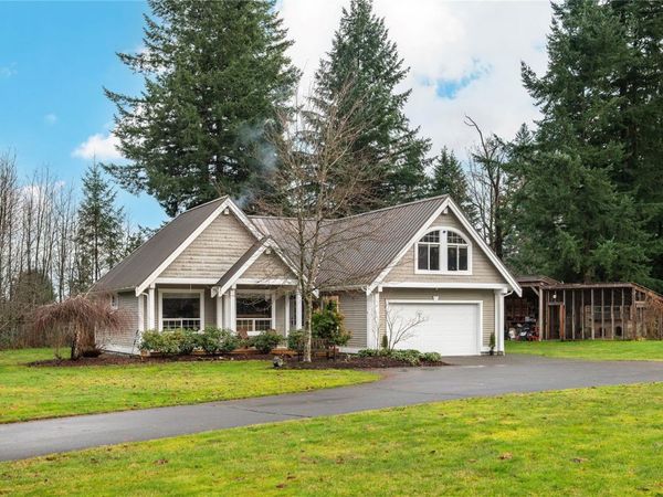 2435 Charleville Rd , Campbell River, BC V9W 4N4
