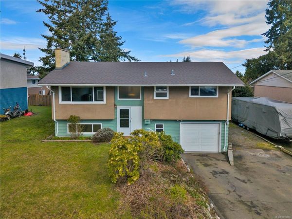 480 4th Ave, Campbell River, BC V9W 3W8