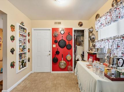 4921 Mcglashan St, Sacramento, CA 95820 Photo