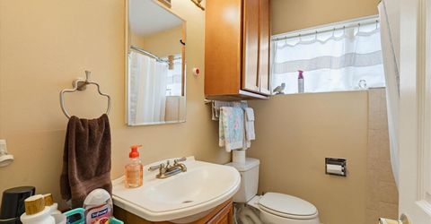 4921 Mcglashan St, Sacramento, CA 95820 Photo