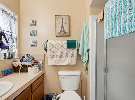 4921 Mcglashan St, Sacramento, CA 95820 Photo