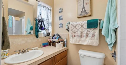 4921 Mcglashan St, Sacramento, CA 95820 Photo