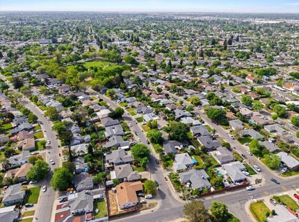 4921 Mcglashan St, Sacramento, CA 95820 Photo