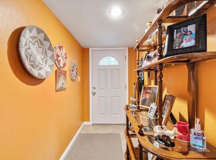 4921 Mcglashan St, Sacramento, CA 95820 Photo