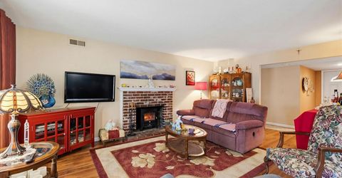 4921 Mcglashan St, Sacramento, CA 95820 Photo