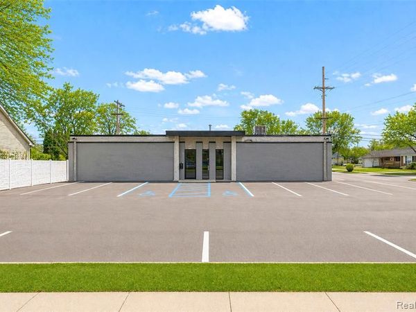 30737 7 Mile Road, Livonia, MI 48152