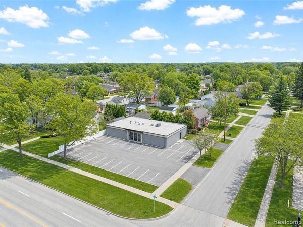30737 7 Mile Road, Livonia, MI 48152
