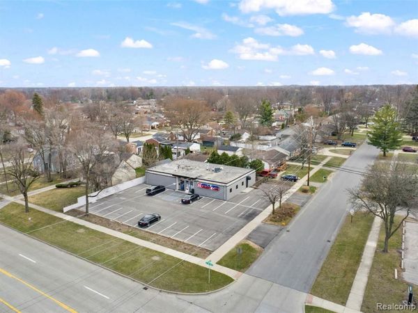 30737 7 Mile Road , Livonia, MI 48152