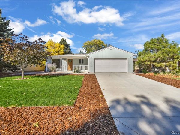 115 Hemlock Way , Broomfield, CO 80020