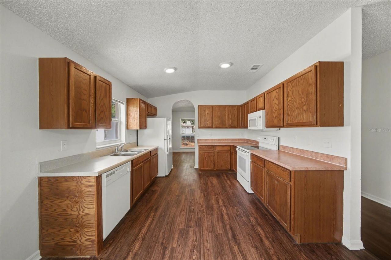 1462 Whooping Drive , Groveland, FL 34736 Photo