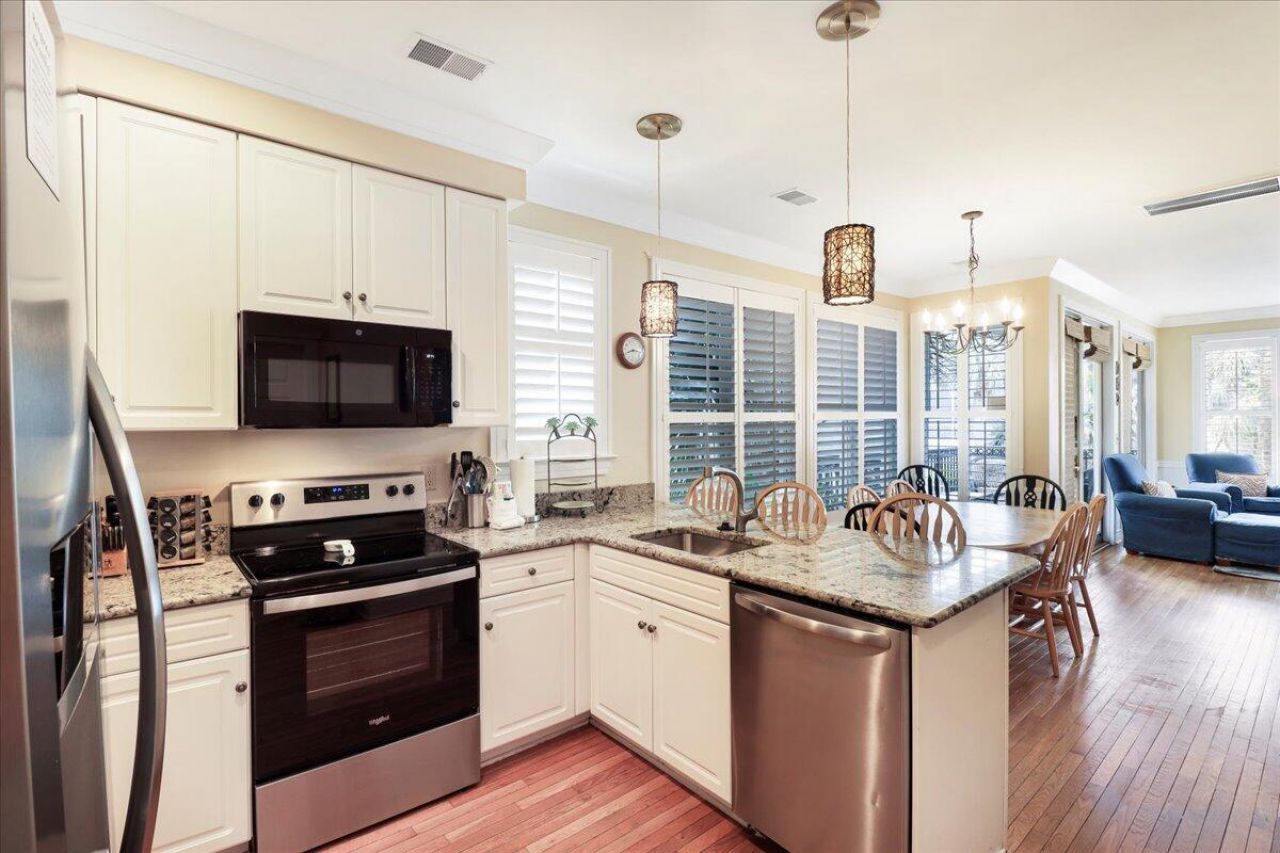 103 Grand Pavilion Boulevard Photo 17