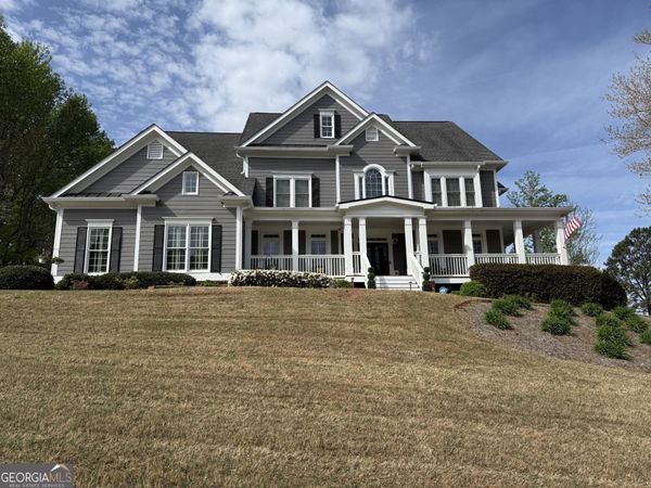 990 Chateau Forest Road, Hoschton, GA 30548