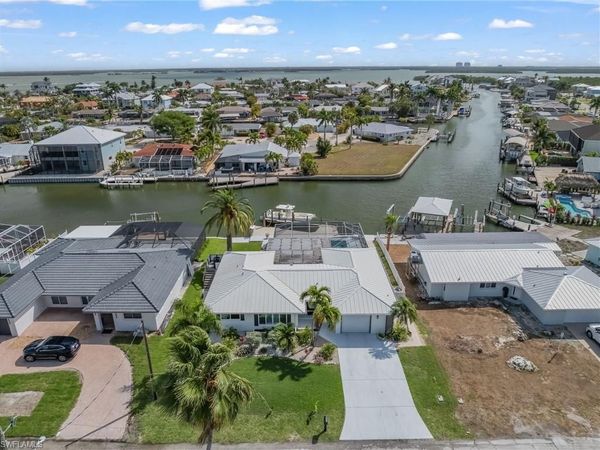 9 Fairview BLVD , FORT MYERS BEACH, FL 33931