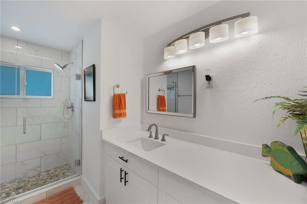 9 Fairview Blvd, Fort Myers Beach, FL 33931 Photo
