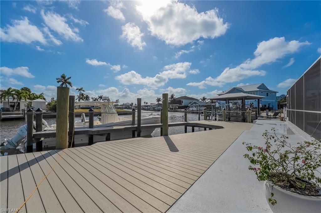 9 Fairview Blvd, Fort Myers Beach, FL 33931 Photo